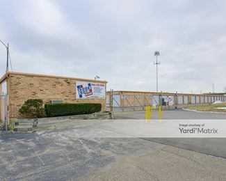 Photo 4 of Added Room Self Storage - 31400 Kendall, Fraser, MI