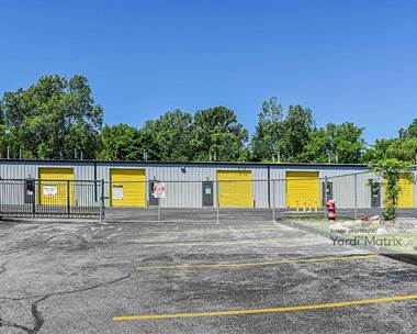 Storage Units for Rent available at 4275 Highland Road, Waterford, MI 48328