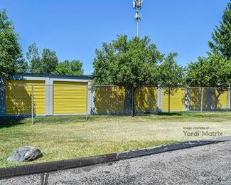 Photo 4 of Storage King USA - 4275 Highland Road, Waterford, MI