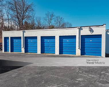 Storage Units for Rent available at 4275 Highland Road, Waterford, MI 48328