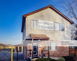 Photo 1 of C-L Mini Storage - 43700 Gratiot Avenue, Clinton Township, MI