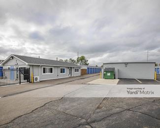 Photo 3 of SmartStop Self Storage - 27203 Groesbeck Hwy, Warren, MI