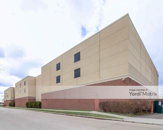 Photo 2 of iStorage - 1782 Howard Street, Lincoln Park, MI