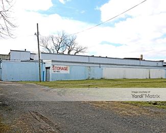 Photo 3 of Your Garage - 711 Helen Street, Detroit, MI