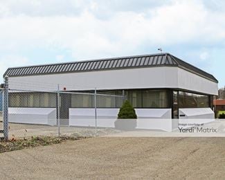Photo 1 of Holly Greens Storage - 10475 Dixie Hwy, Davisburg, MI