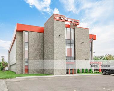 Storage Units for Rent available at 15160 West 8 Mile Road, Oak Park, MI 48237