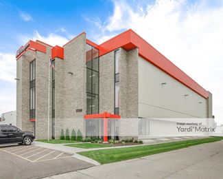 Photo 3 of 1-800-Self-Storage.com - 15160 West 8 Mile Road, Oak Park, MI