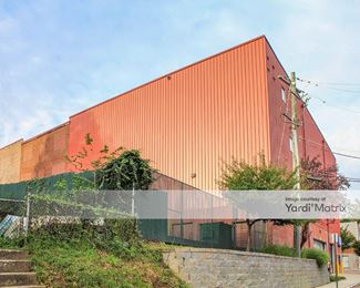 Photo 2 of Storage Rentals of America - 2523 Lamotte Street, Wilmington, DE