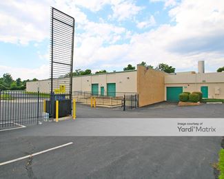 Photo 2 of Extra Space Storage - 500 Jacksonville Road, Warminster, PA
