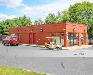 Photo 2 of Mini U Storage - 565 NJ - 73, West Berlin, NJ
