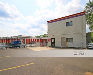 Photo 3 of Public Storage - 950 Jaymor Road, Southampton, PA