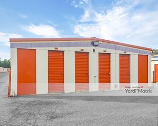 Photo 4 of Public Storage - 3801 Dupont Pkwy, New Castle, DE