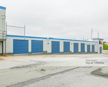 Storage Units for Rent available at 360 NY-221 East, Middletown, NY 10940
