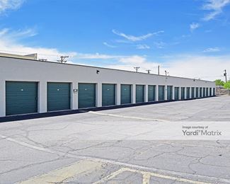 Photo 3 of Airport Self Storage - 7606 Boeing Drive, El Paso, TX