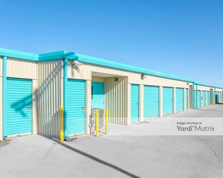 Photo 2 of Extra Space Storage - 10201 Dyer Street, El Paso, TX