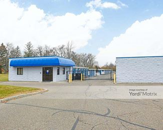 Photo 3 of Storage Rentals of America - 7533 Salem Avenue, Clayton, OH