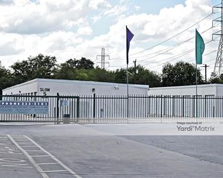Photo 5 of Storage Hub - 1603 South WW White Road, San Antonio, TX