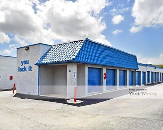 Photo 4 of Your Storage Place - 8029 Fredericksburg Road, San Antonio, TX