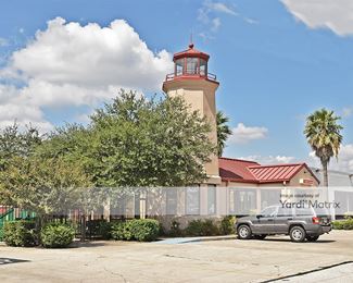 Photo 2 of Public Storage - 7106 Bandera Road, San Antonio, TX
