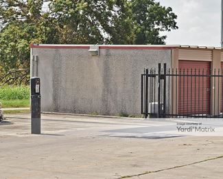 Photo 3 of Public Storage - 7106 Bandera Road, San Antonio, TX