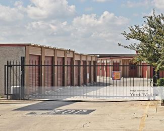 Photo 4 of Public Storage - 7106 Bandera Road, San Antonio, TX