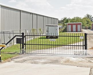 Photo 4 of AAA Mini Storage - 1375 Wald Road, New Braunfels, TX