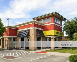 Photo 4 of Store It All Self Storage - 8465 IH- 10 East, Converse, TX
