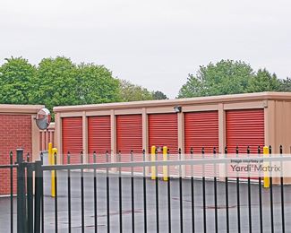 Photo 4 of Public Storage - 7860 Smoky Row Road, Powell, OH