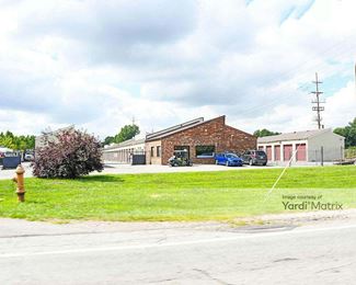 Photo 1 of Storage Rentals of America - 4111 Groves Road, Columbus, OH