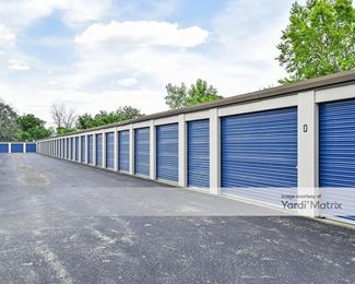 Photo 3 of Storage Inns of America - 6304 Brandt Pike, Huber Heights, OH