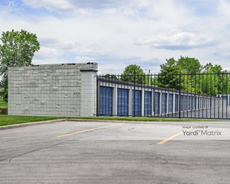 Photo 4 of Storage Inns of America - 6304 Brandt Pike, Huber Heights, OH