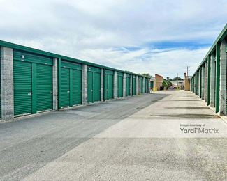 Photo 3 of Public Storage - 4709 SE 102nd Place, Belleview, FL