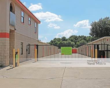 Storage Units for Rent available at 800 North Spring Garden Avenue, Deland, FL 32720