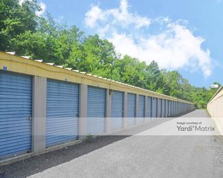 Photo 2 of iStorage - 175 South Pleasantview Road, Pottstown, PA