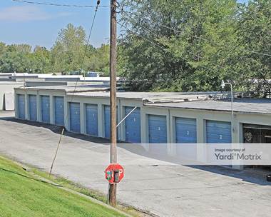 Storage Units for Rent available at 1610 NW Vivion Road, Kansas City, MO 64118