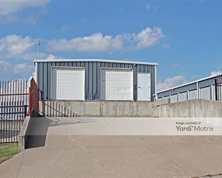 Photo 4 of Midwest Mini Storage - 100 NW 4th Street, Oak Grove, MO