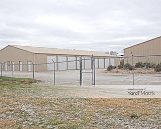 Photo 2 of RecNation RV-Boat Storage - 6800 Highway169, Trimble, MO