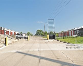 Photo 2 of StorageMart - 12300 NW Outer Road, Blue Springs, MO