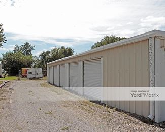 Photo 2 of StorageMart - 7101 Stewart Road, Pleasant Valley, MO