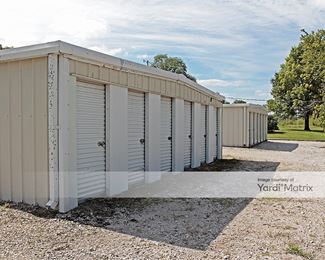 Photo 3 of StorageMart - 7101 Stewart Road, Pleasant Valley, MO