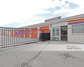 Photo 3 of Public Storage - 109 East 31st Street, Independence, MO