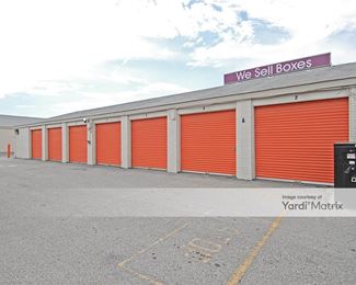 Photo 4 of Public Storage - 109 East 31st Street, Independence, MO