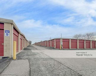 Photo 3 of Extra Space Storage - 3535 Lemay Ferry Road, Saint Louis, MO