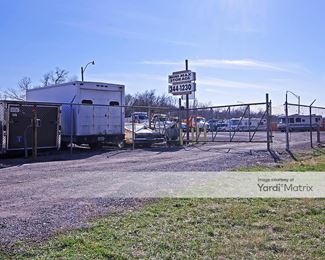 Photo 2 of Mini Max Storage - 2101 South Morrison Avenue, Collinsville, IL