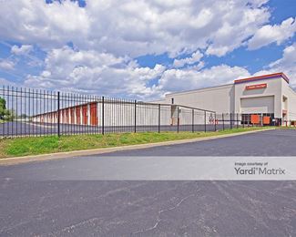 Photo 4 of Public Storage - 5801 Wilson Avenue, St. Louis, MO
