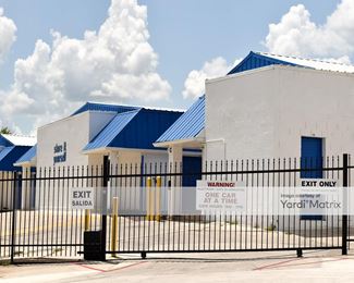 Photo 4 of Store It All Self Storage - 421 North General McMullen Drive, San Antonio, TX