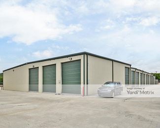 Photo 5 of Another Closet Self Storage - 6800 North US 281, Spring Branch, TX
