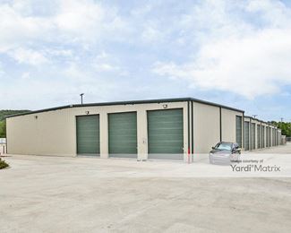 Photo 6 of Another Closet Self Storage - 6800 North US 281, Spring Branch, TX