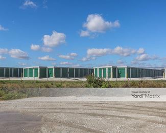 Photo 2 of Extra Space Storage - 12211 North IH 35, San Antonio, TX