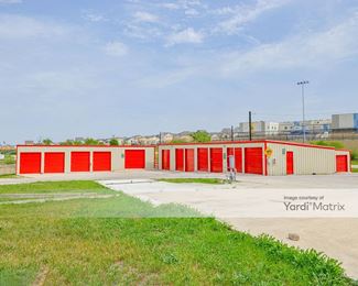 Photo 3 of 10 Federal Self Storage - 5550 FM 1516, Converse, TX